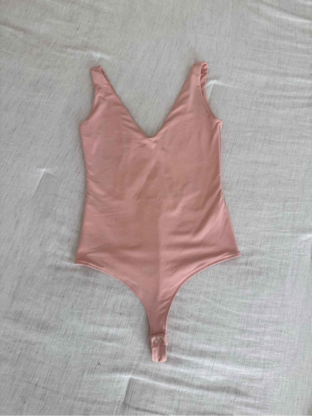 REORIA deep v neck body contour bodysuit